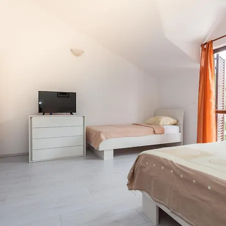 Anka 2 * Cavtat