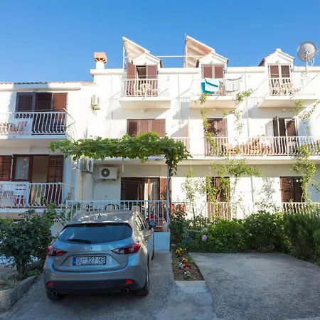 Appartamento Anka 2 *